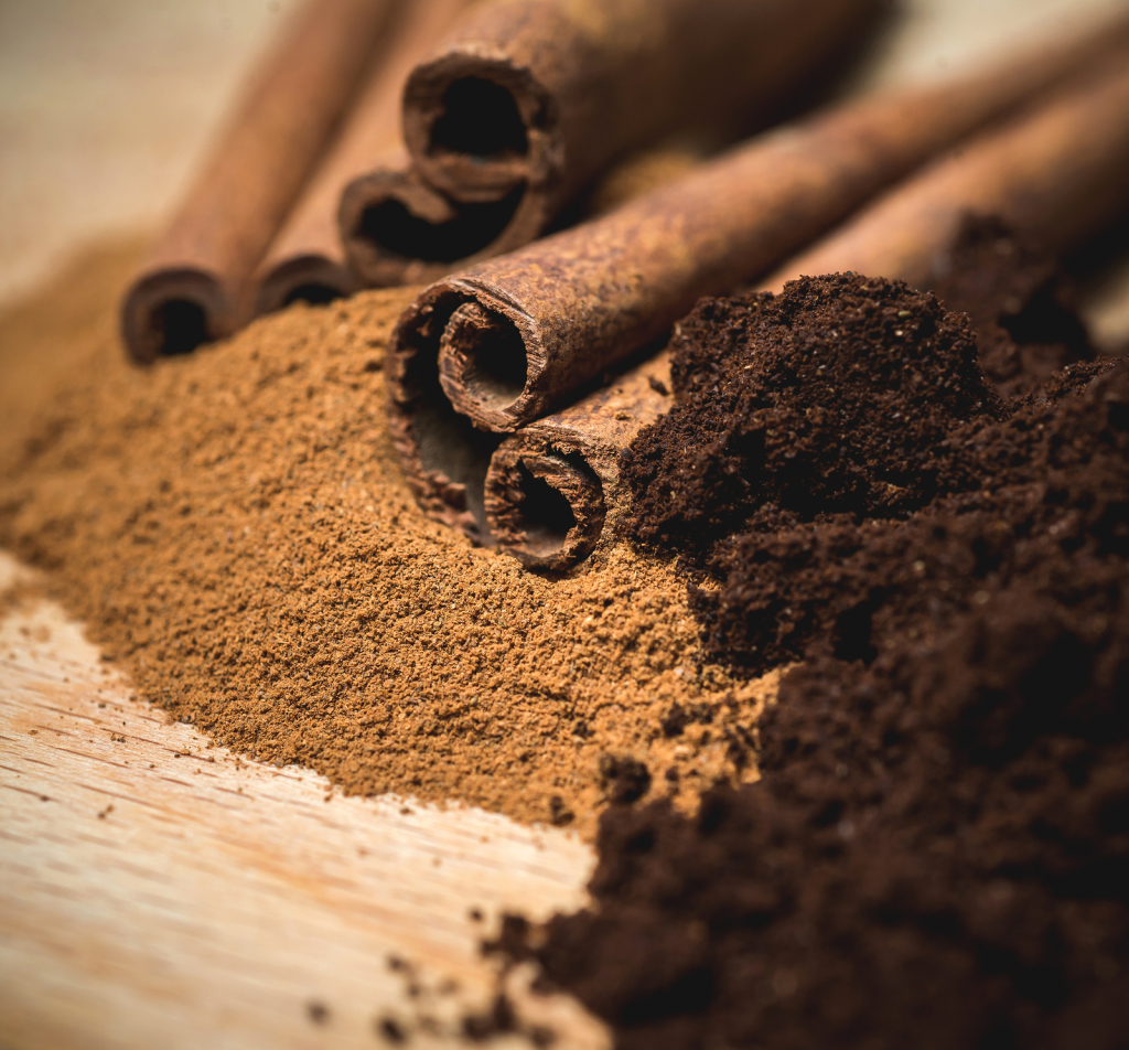 cinnamon powder with sticks and coffee powder. ** Note: Shallow depth of field